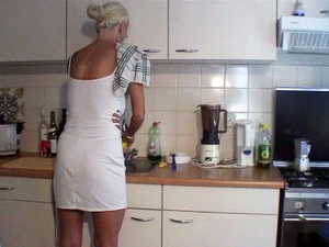 Melizza More gives head to her hubby